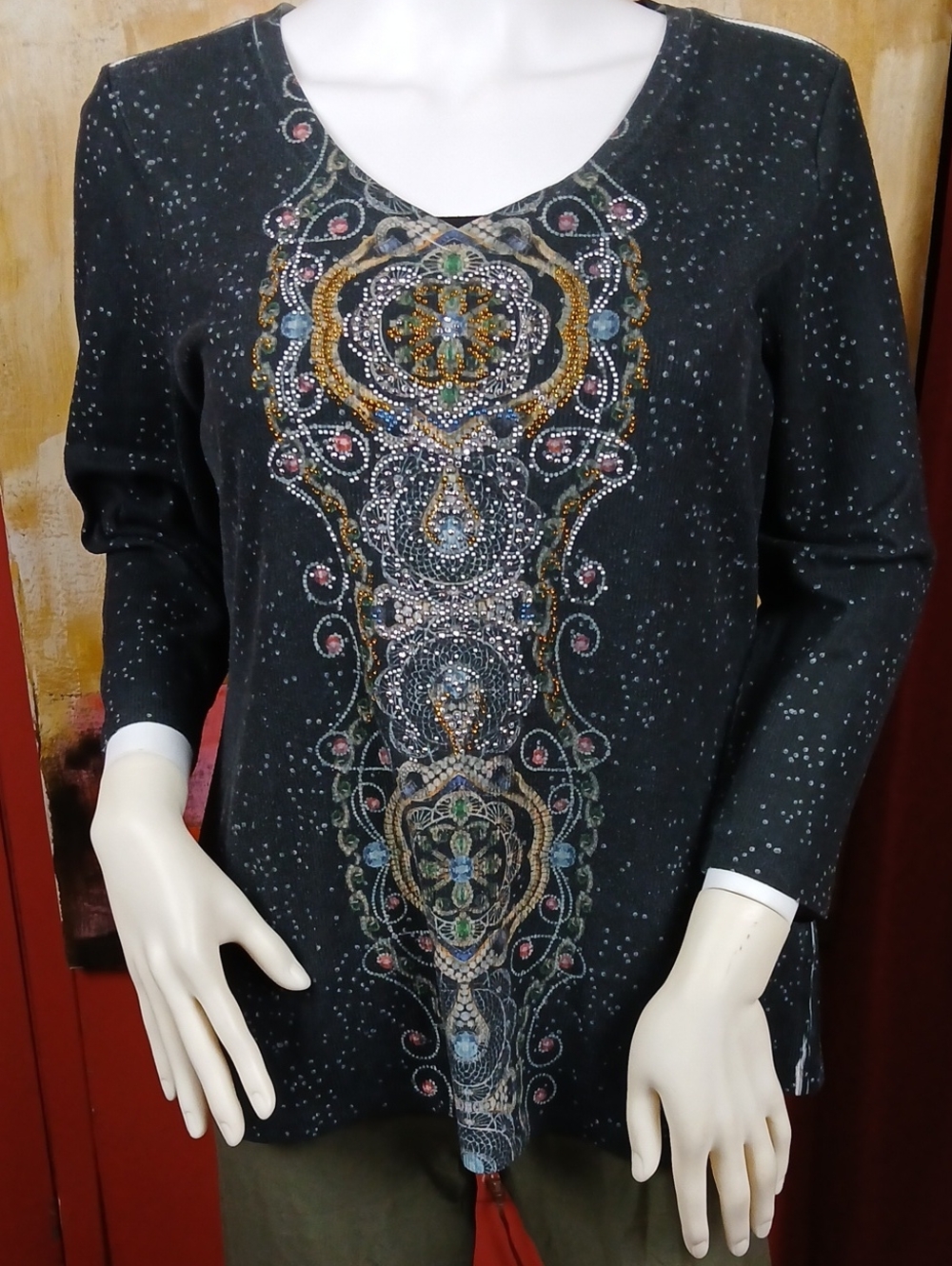 Embellished Black Women's Scoop Neck Sweater - Elegant Beaded Detail